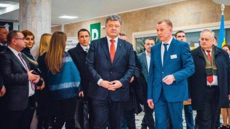 Петро Порошенко відвідав рівненський ЦНАП