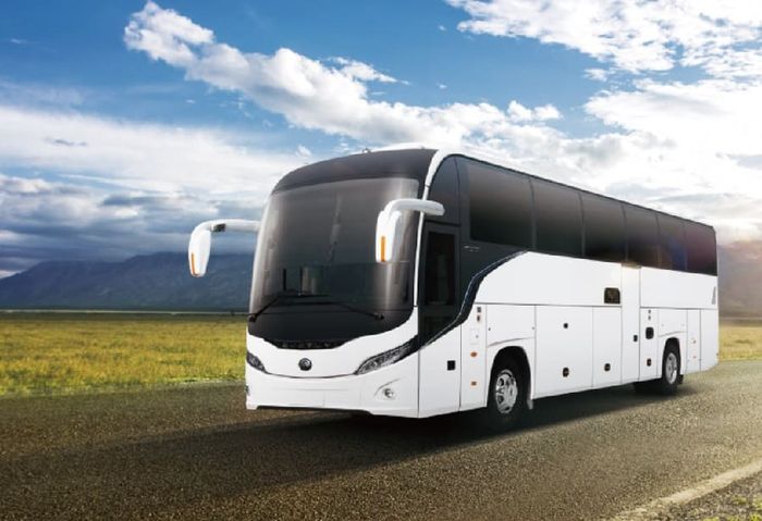 Автобус на 50 місць від «Мегатранс»: Комфорт та Безпека у Кожній Подорожі