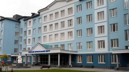 Фасад перинатального центру в Рівному