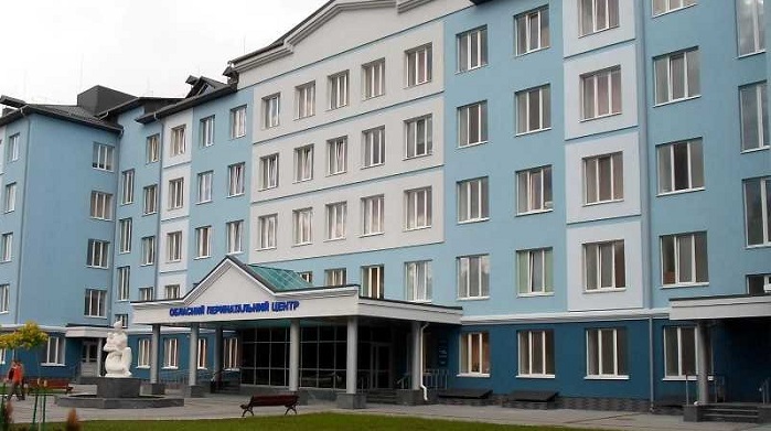Фасад перинатального центру в Рівному