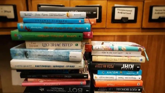 До 50-річчя Рівненської обласної бібліотеки для молоді читачі подарували 239 книг