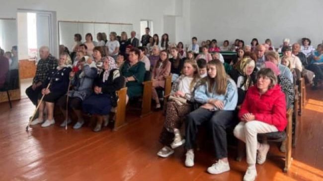 У селі Добривода на Рівненщині під час благодійного концерту зібрали майже 5 тисяч гривень для ЗСУ