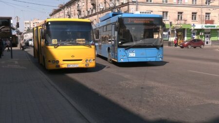 Громадський транспорт Рівне