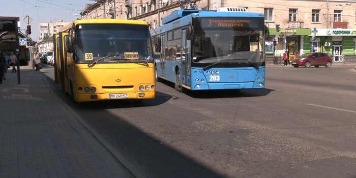 Громадський транспорт Рівне