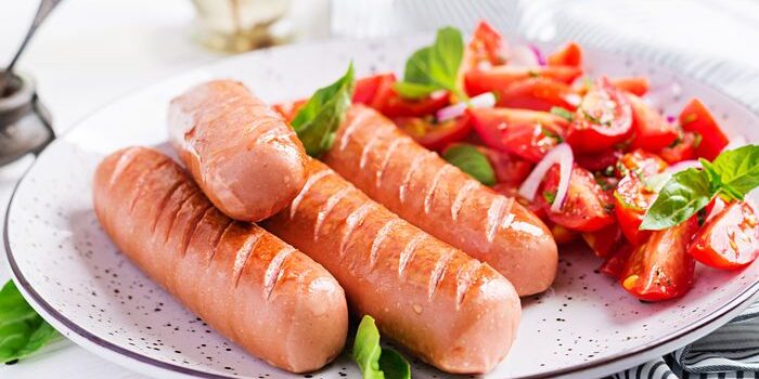 Як правильно варити сосиски, щоб не переварити: проста кухонна порада