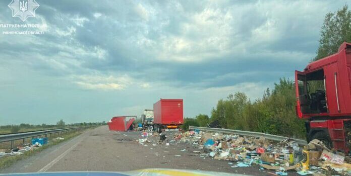 ДТП на трасі Київ – Чоп біля Корця: рух у напрямку Рівного ускладнено