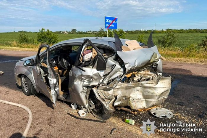 На Рівненщині зіткнулися два автомобілі: травмувалися водії