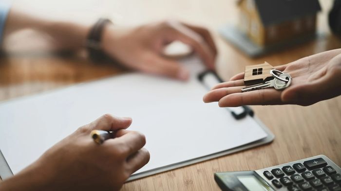 підписання договору купівлі квартири та передача ключів