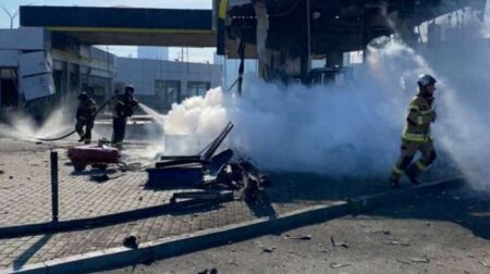Росія почала бити по АЗС на Заході України