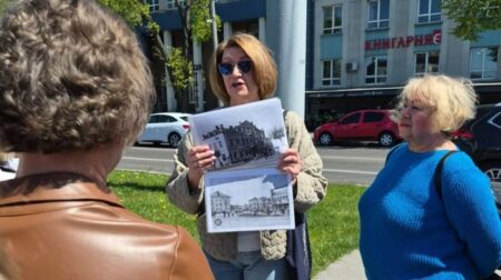 До завершення сезону у Рівному проведуть ще три вуличні екскурсії