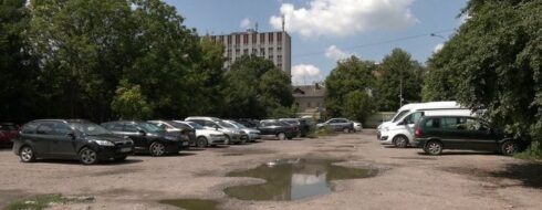 У Рівному буде нова велика парковка